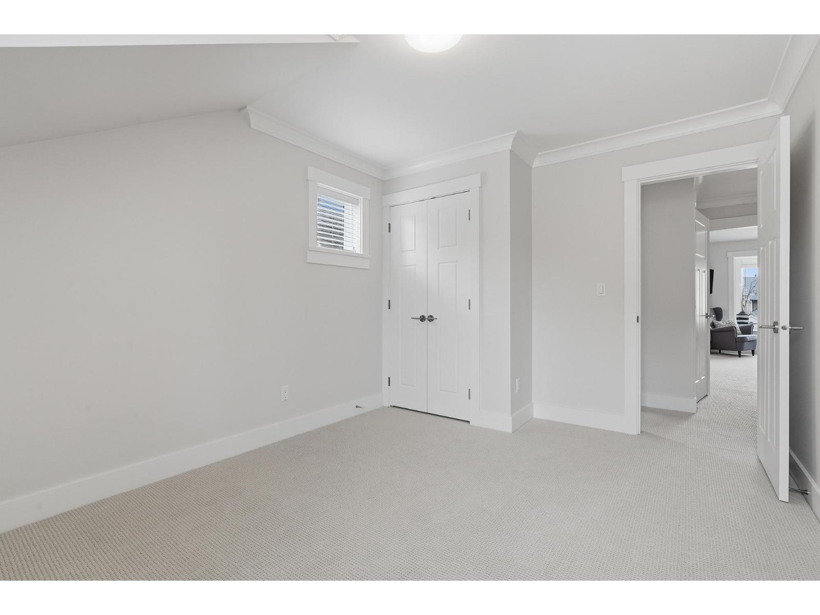 14713 32 Avenue Property Photo 24