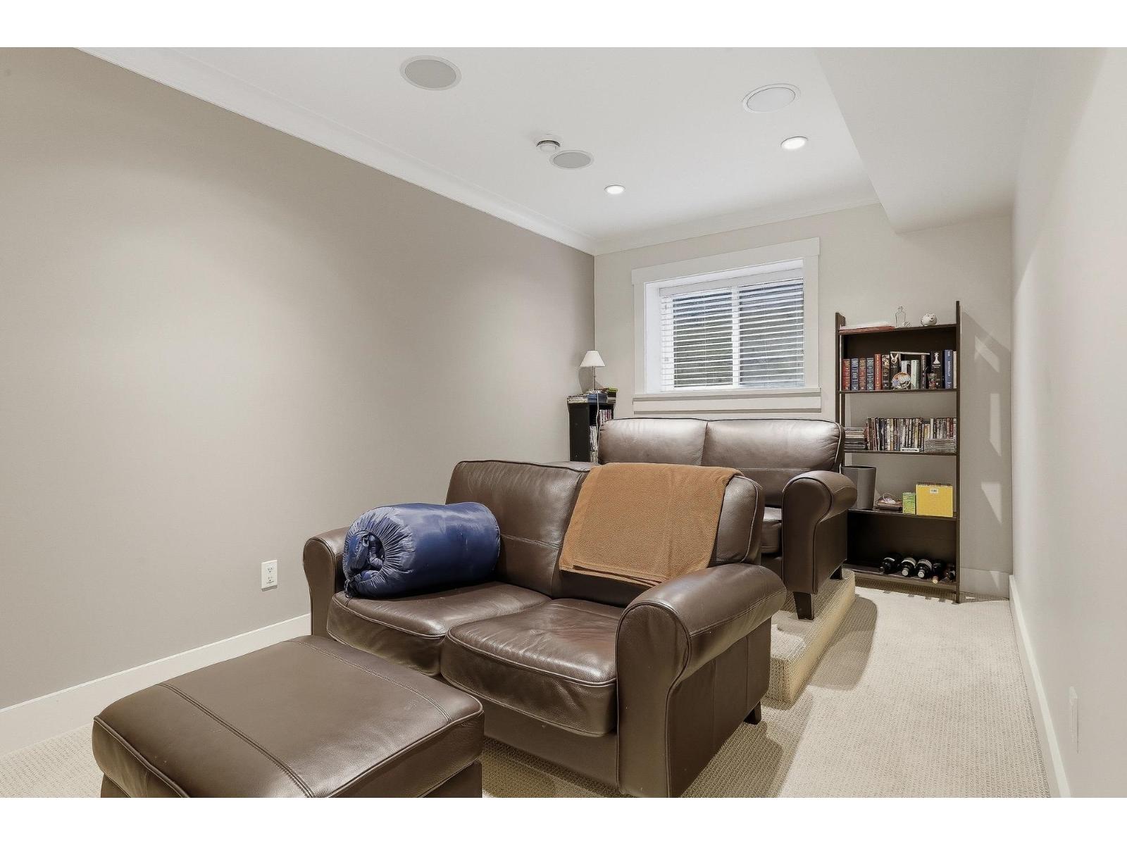 14713 32 Avenue Property Photo 31