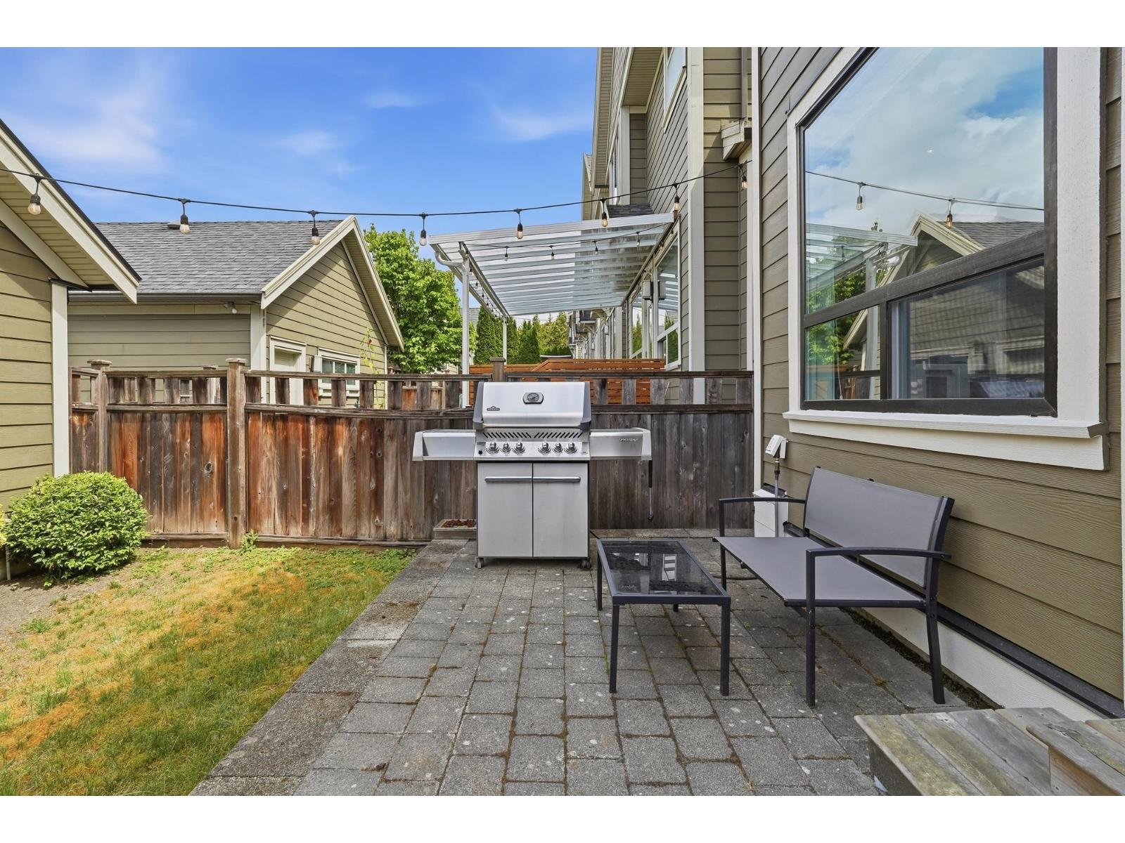 14713 32 Avenue Property Photo 35