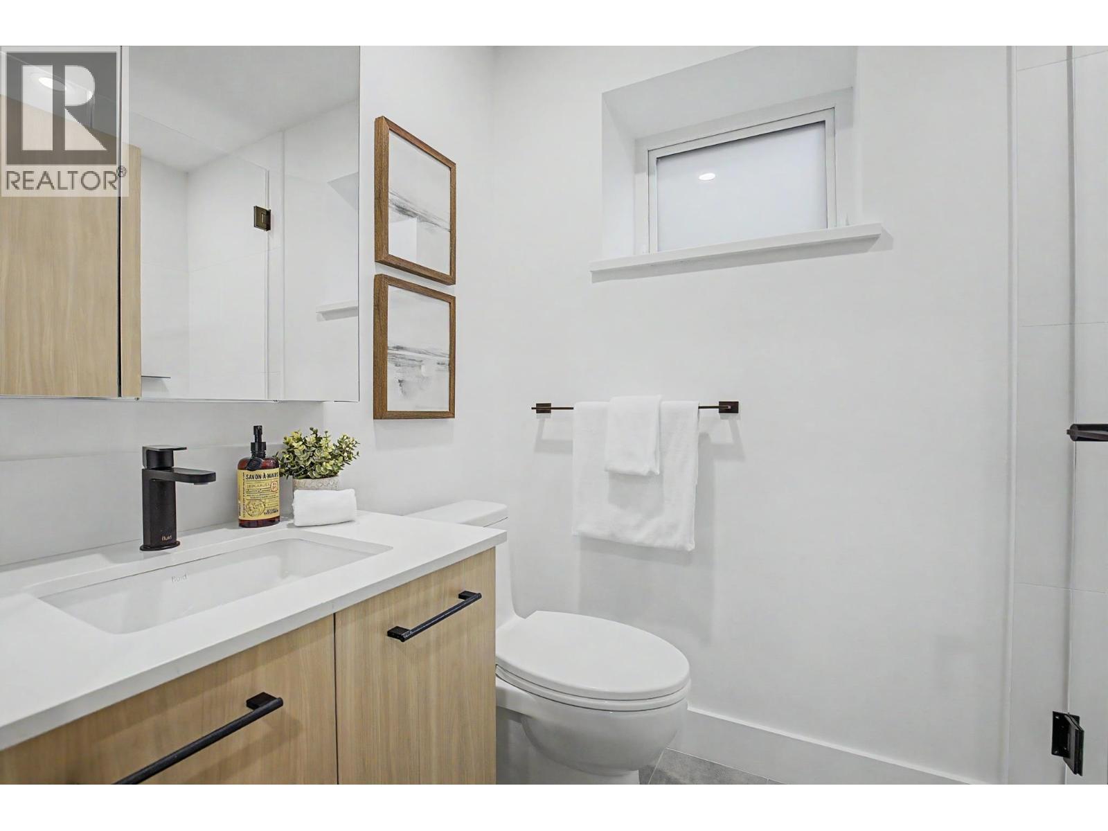 1485 W 52nd Avenue Property Photo 25