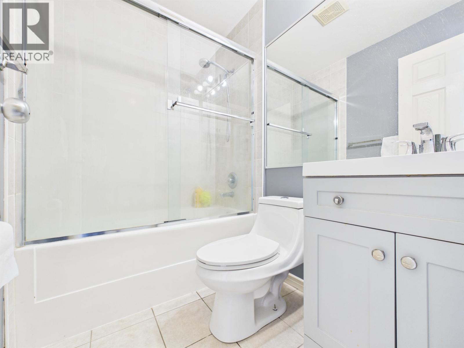 6615 Dufferin Avenue Property Photo 13