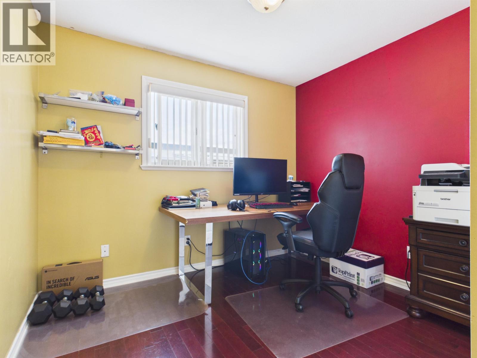 6615 Dufferin Avenue Property Photo 15