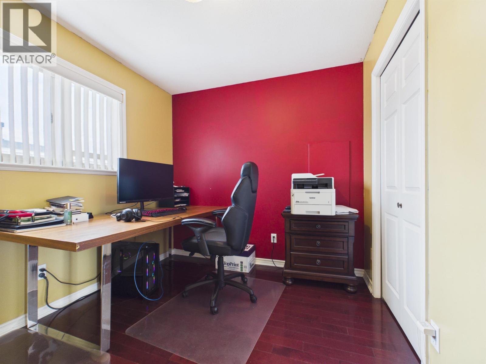 6615 Dufferin Avenue Property Photo 16