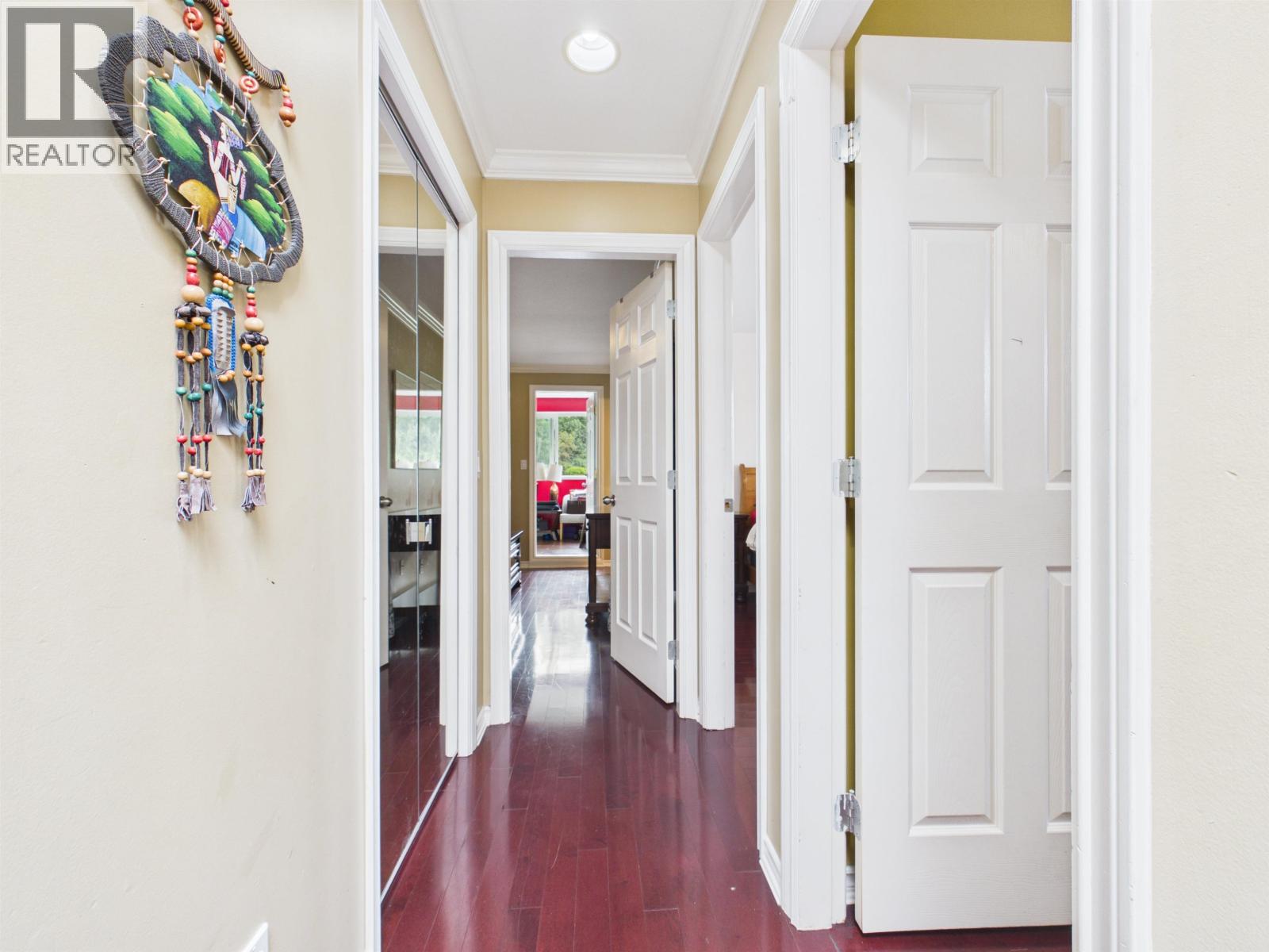 6615 Dufferin Avenue Property Photo 20
