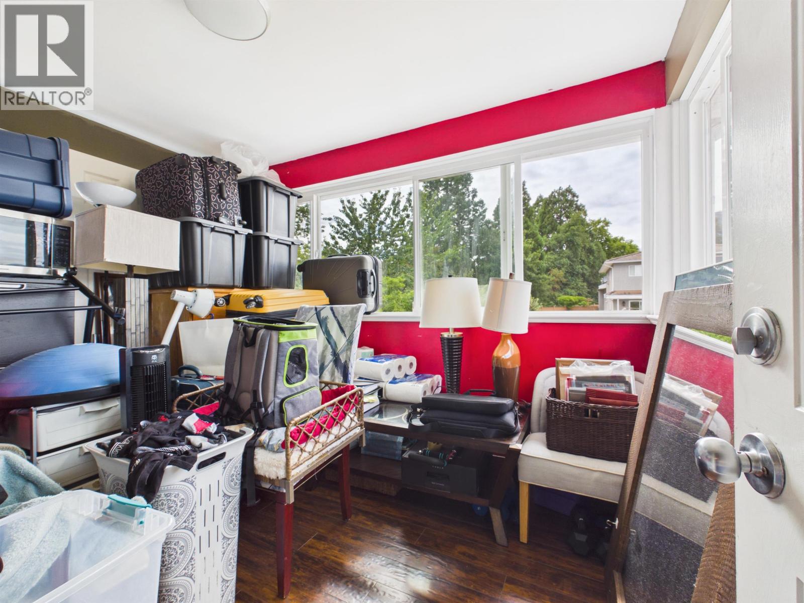 6615 Dufferin Avenue Property Photo 21