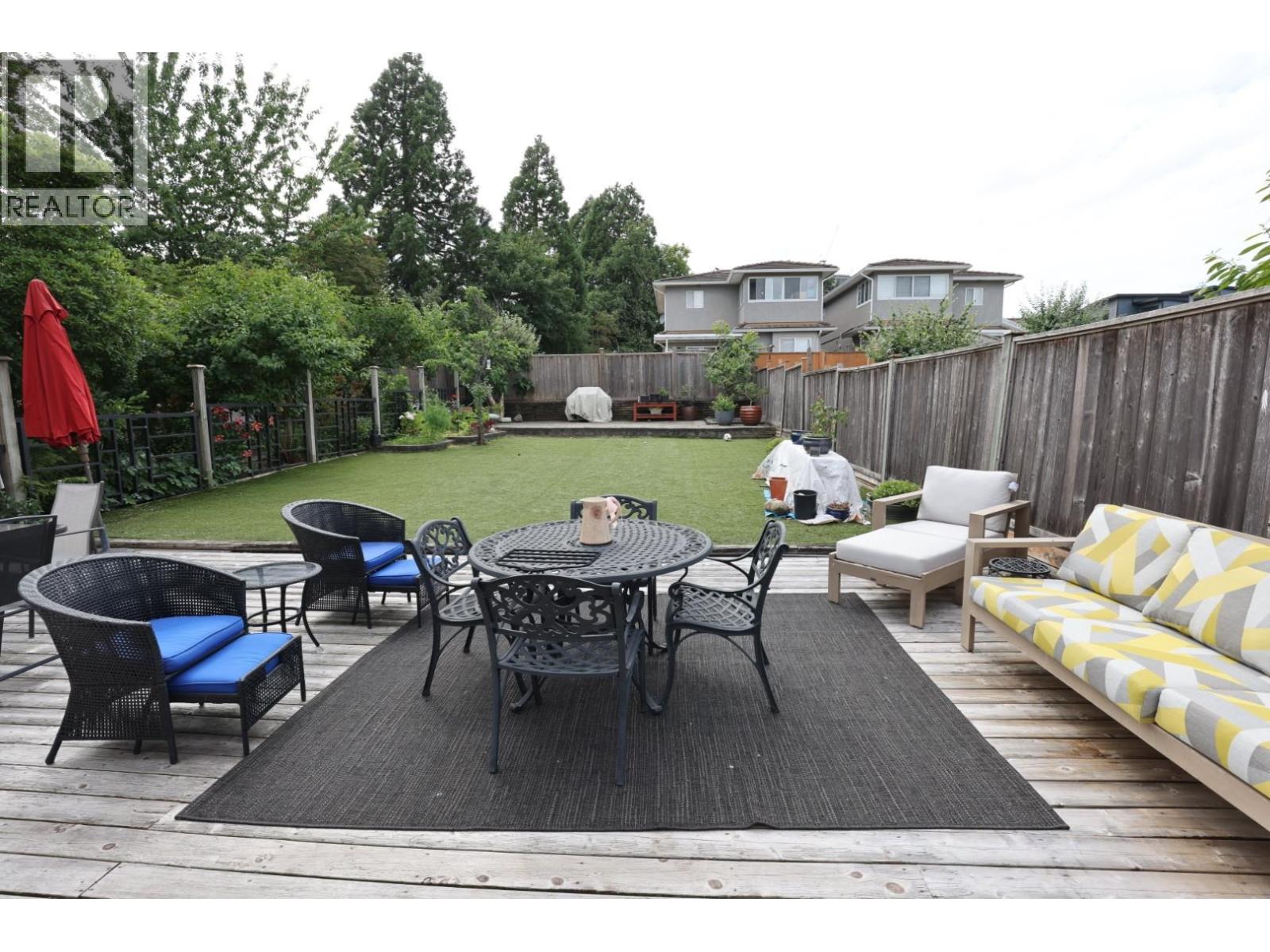 6615 Dufferin Avenue Property Photo 23