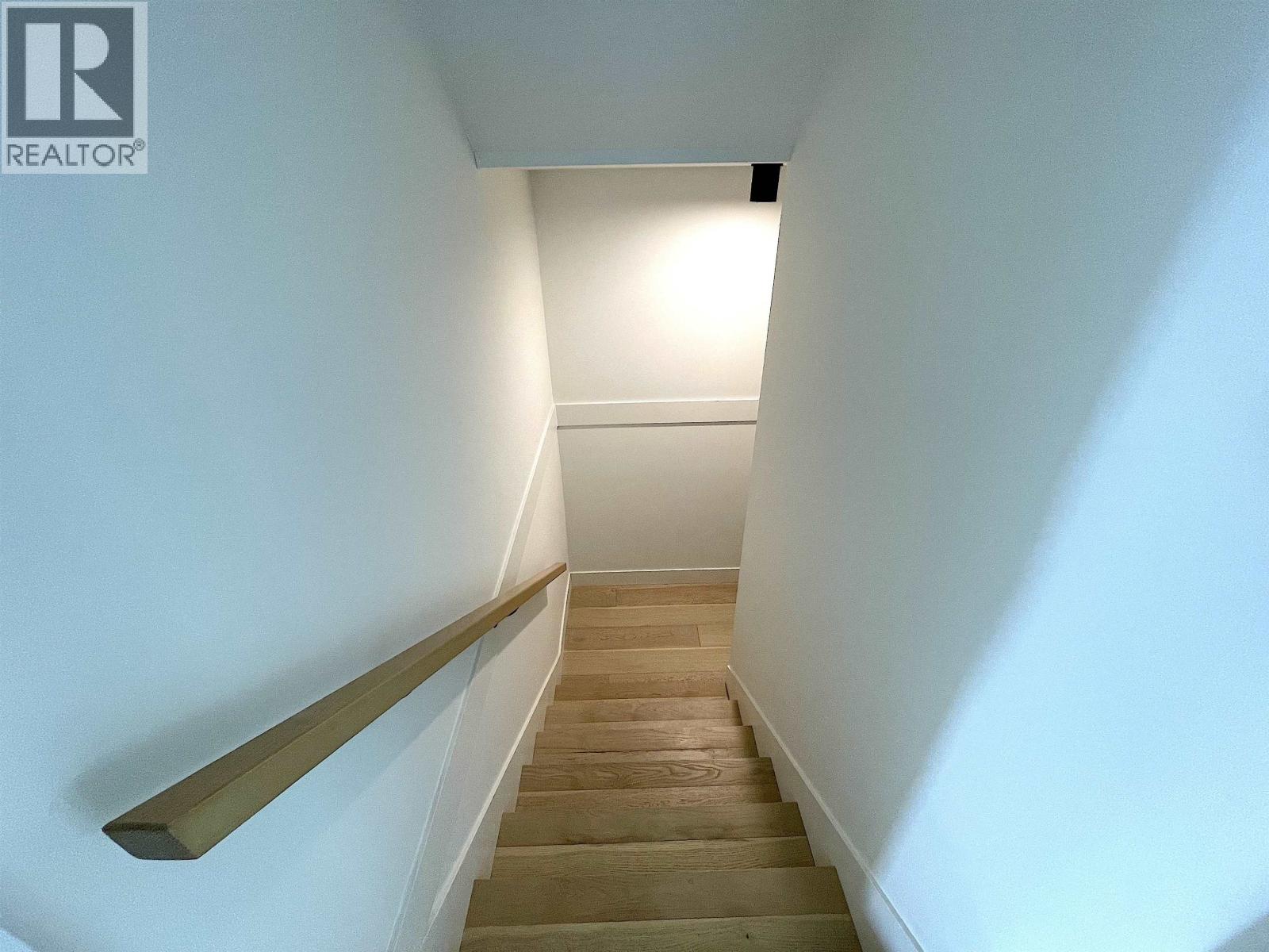 1633 Se Marine Drive Property Photo 32