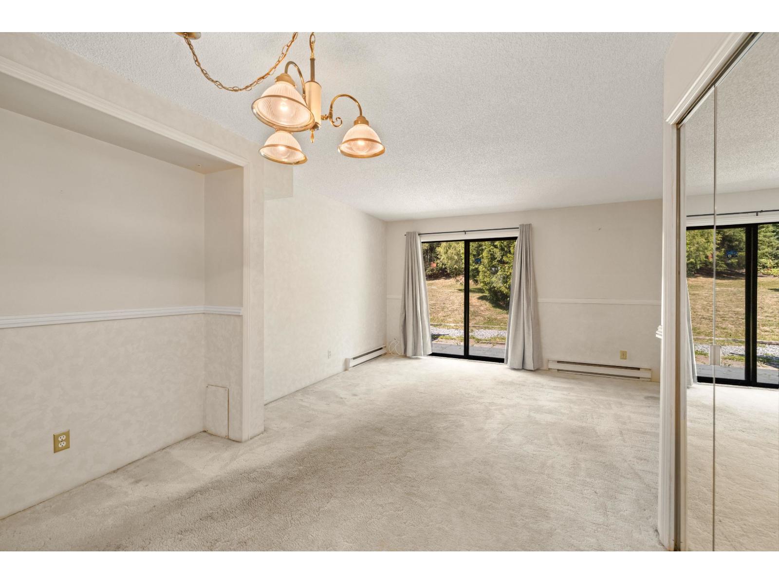 87 6665 138 Street Property Photo 10