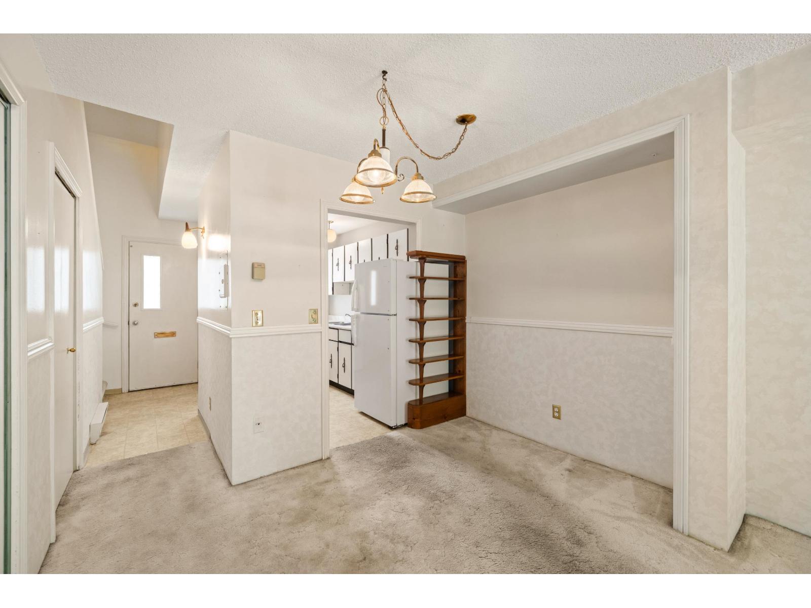 87 6665 138 Street Property Photo 12