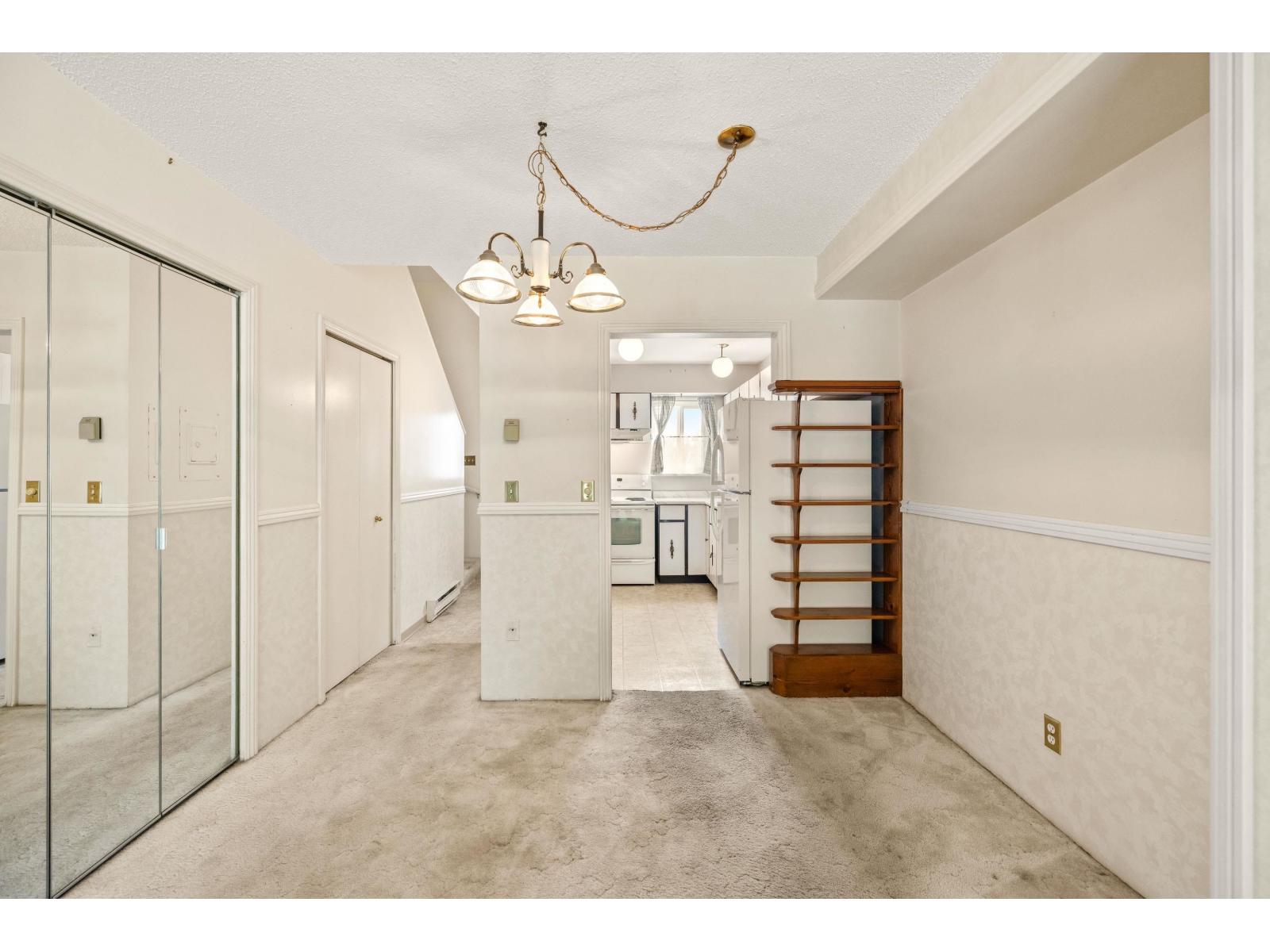 87 6665 138 Street Property Photo 14