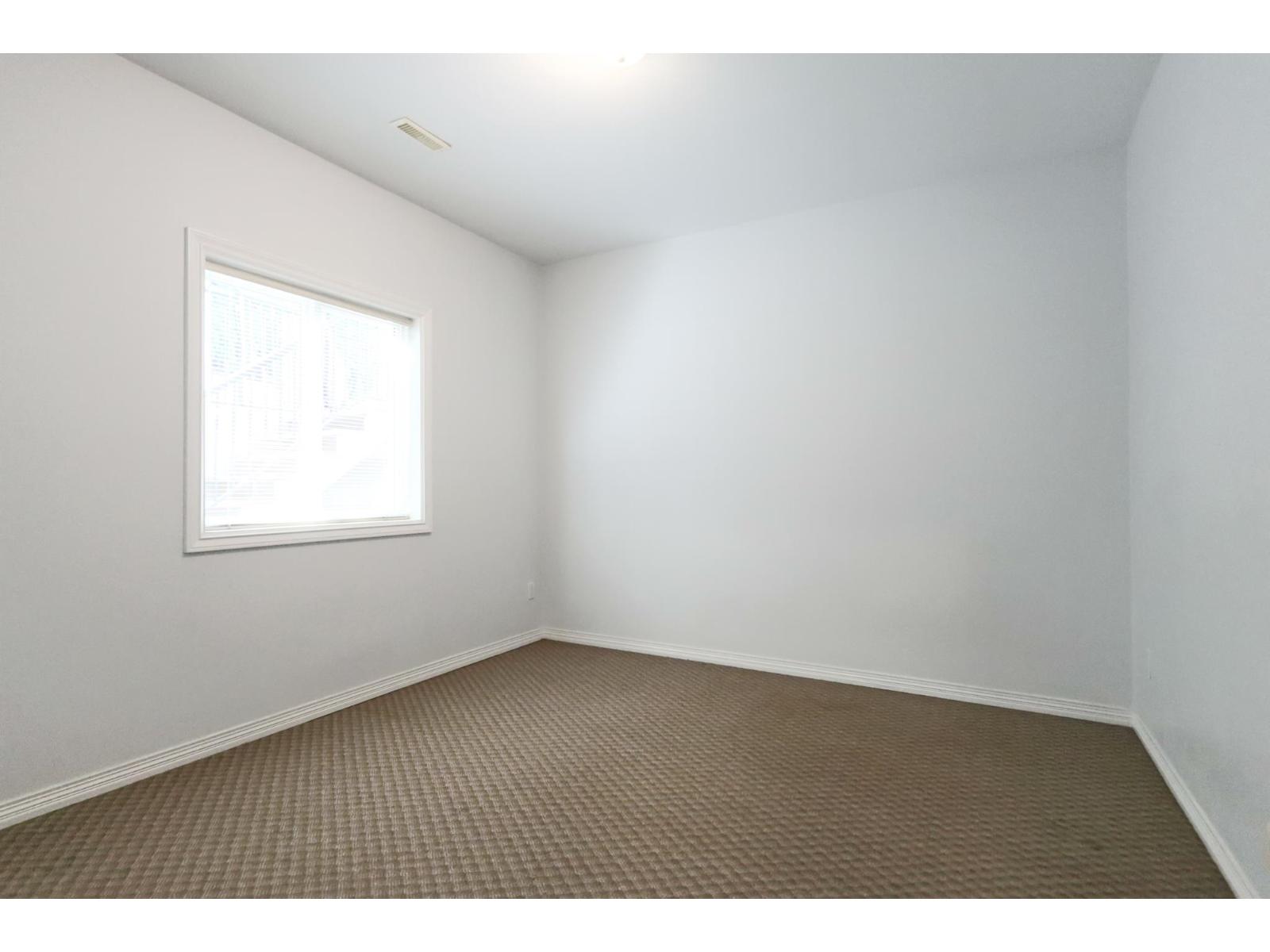 17105 Greenway Drive Property Photo 11
