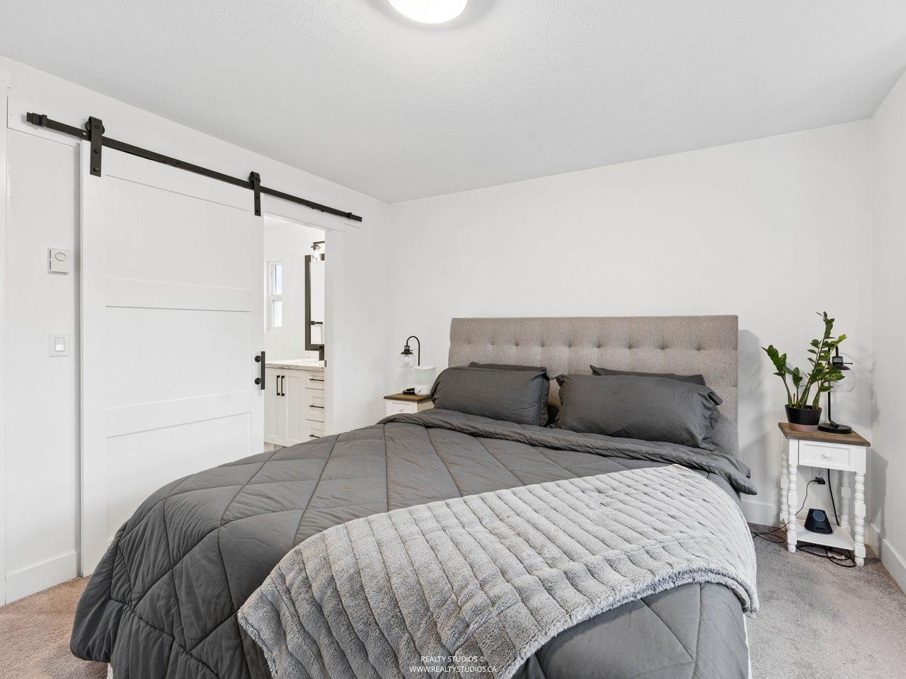 14912 57 Avenue Property Photo 11