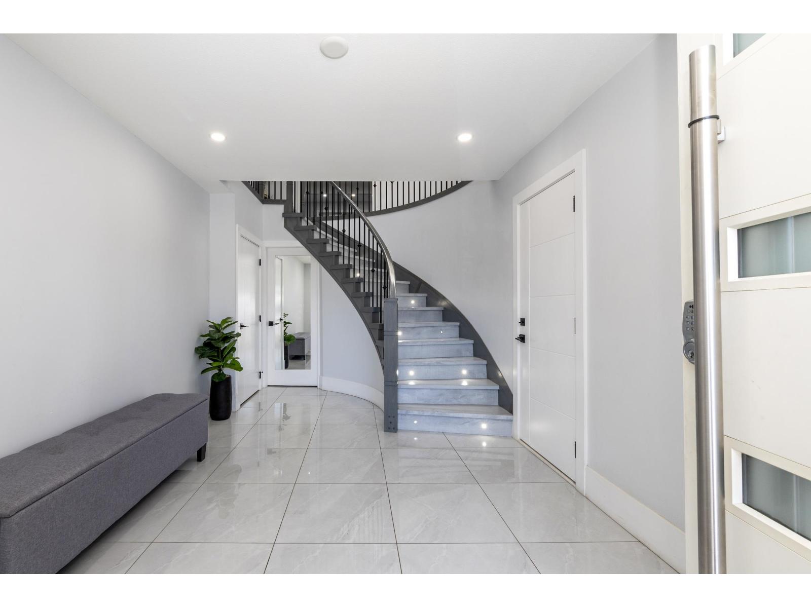9057 142a Street Property Photo 2