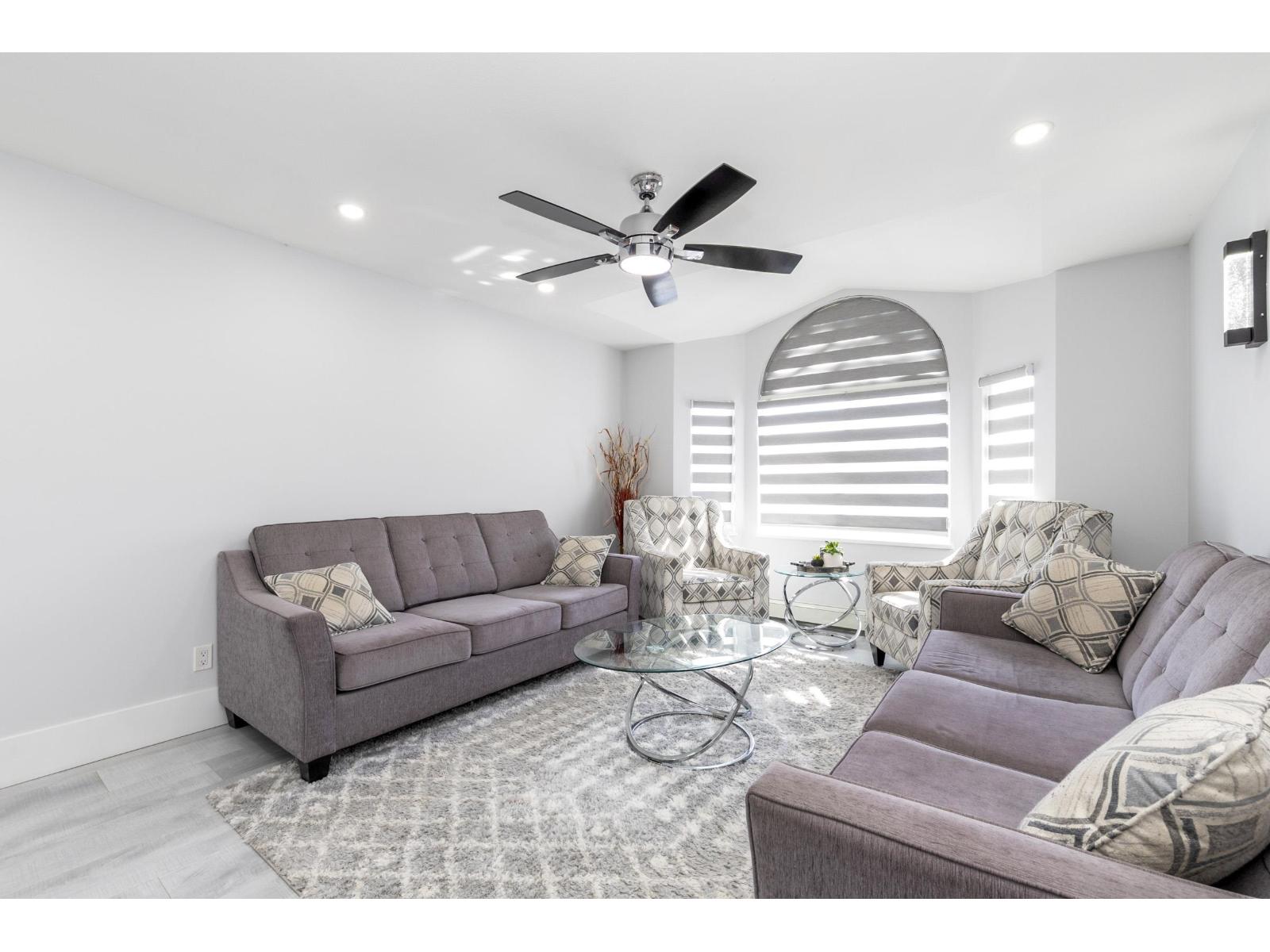 9057 142a Street Property Photo 4