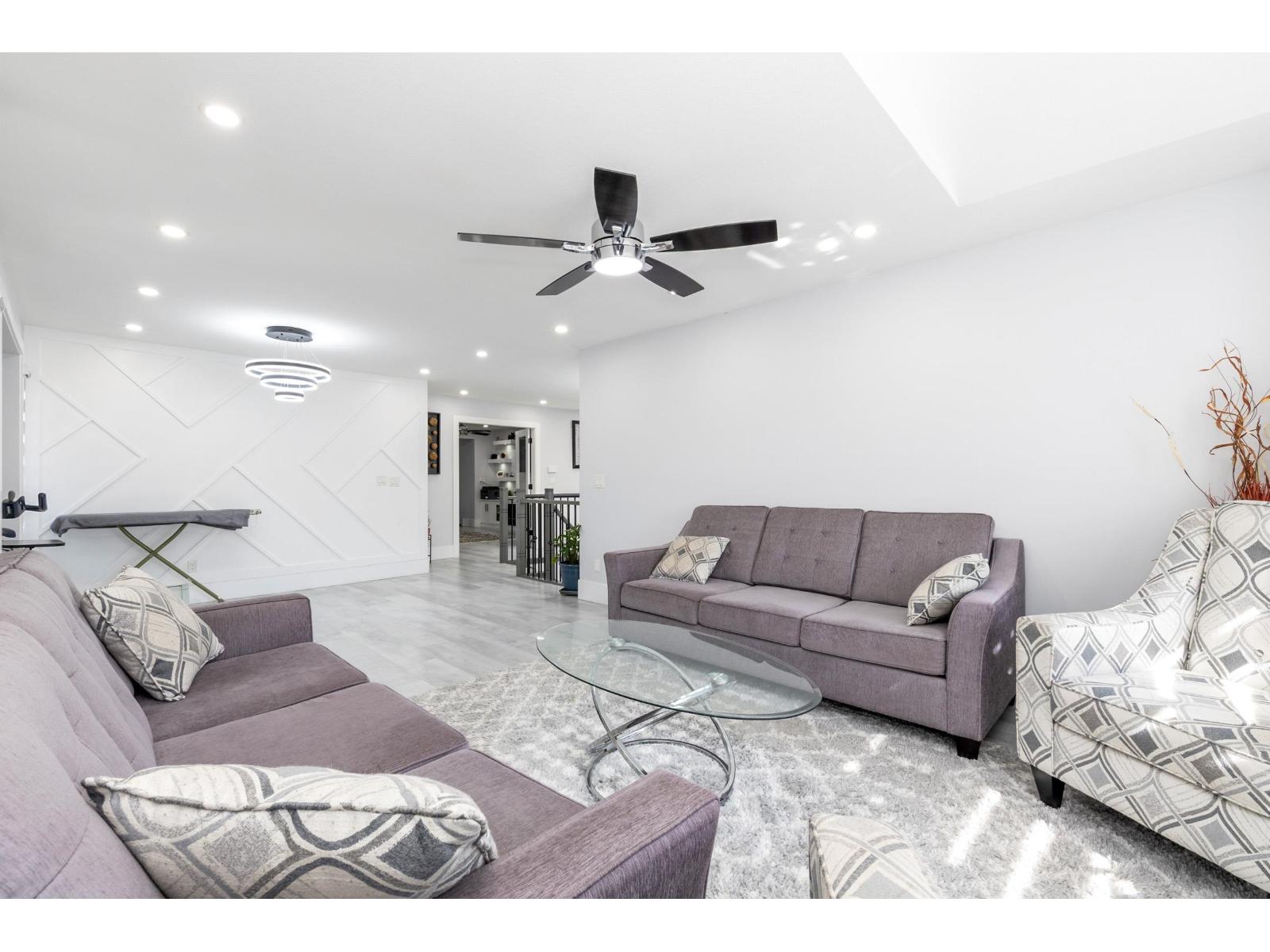 9057 142a Street Property Photo 5