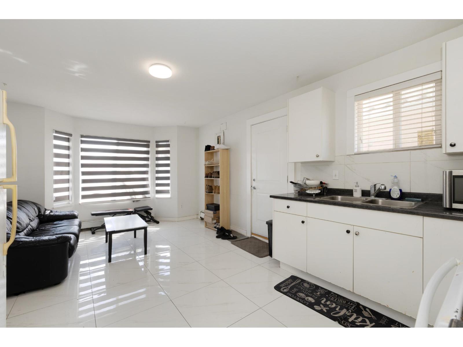 9057 142a Street Property Photo 25