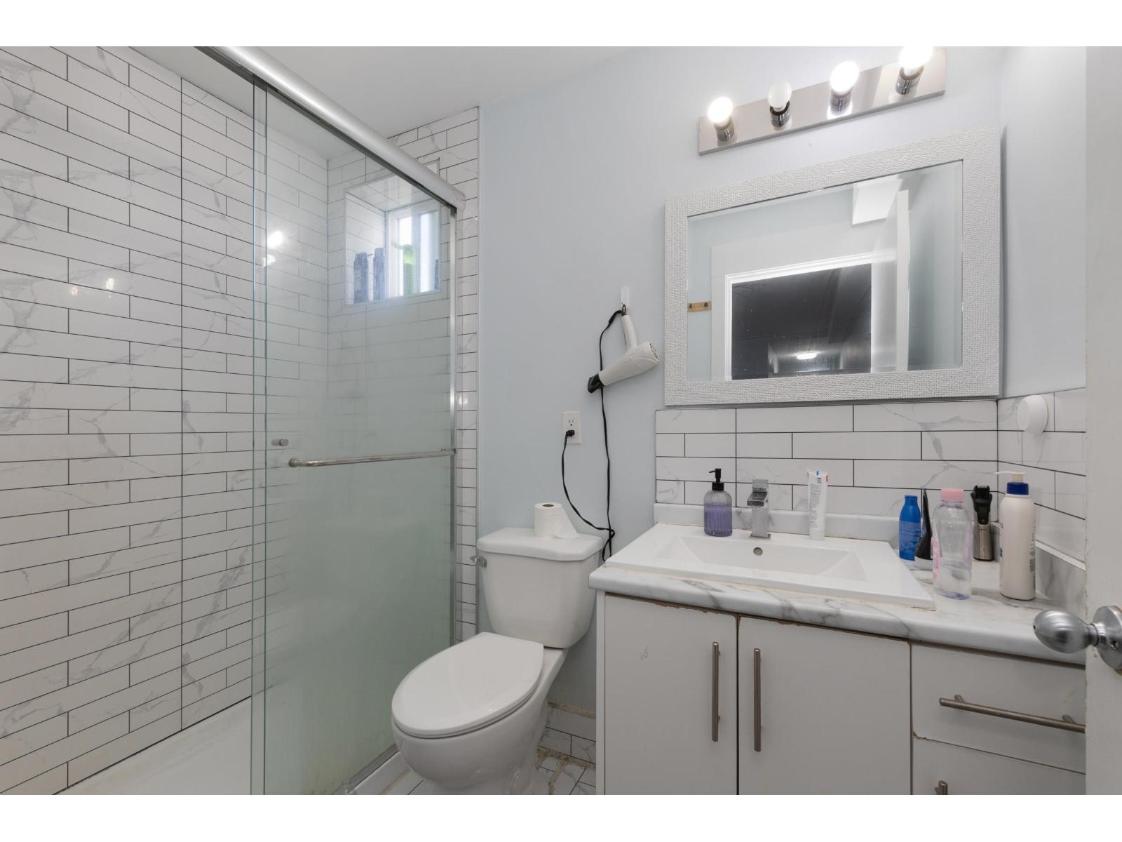 9057 142a Street Property Photo 37