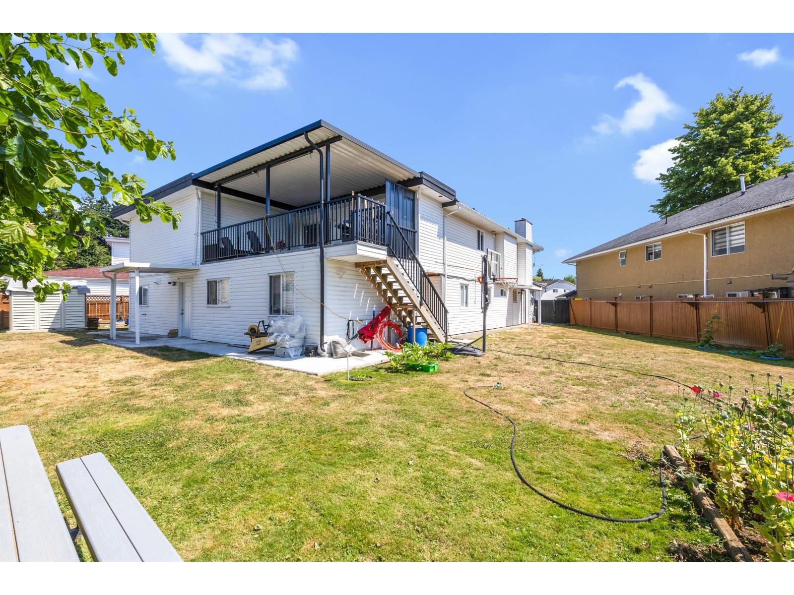 9057 142a Street Property Photo 39