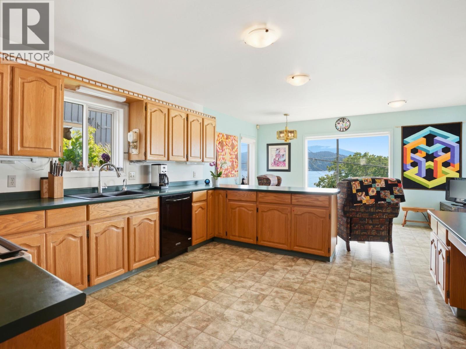 603 Marine Drive Property Photo 3