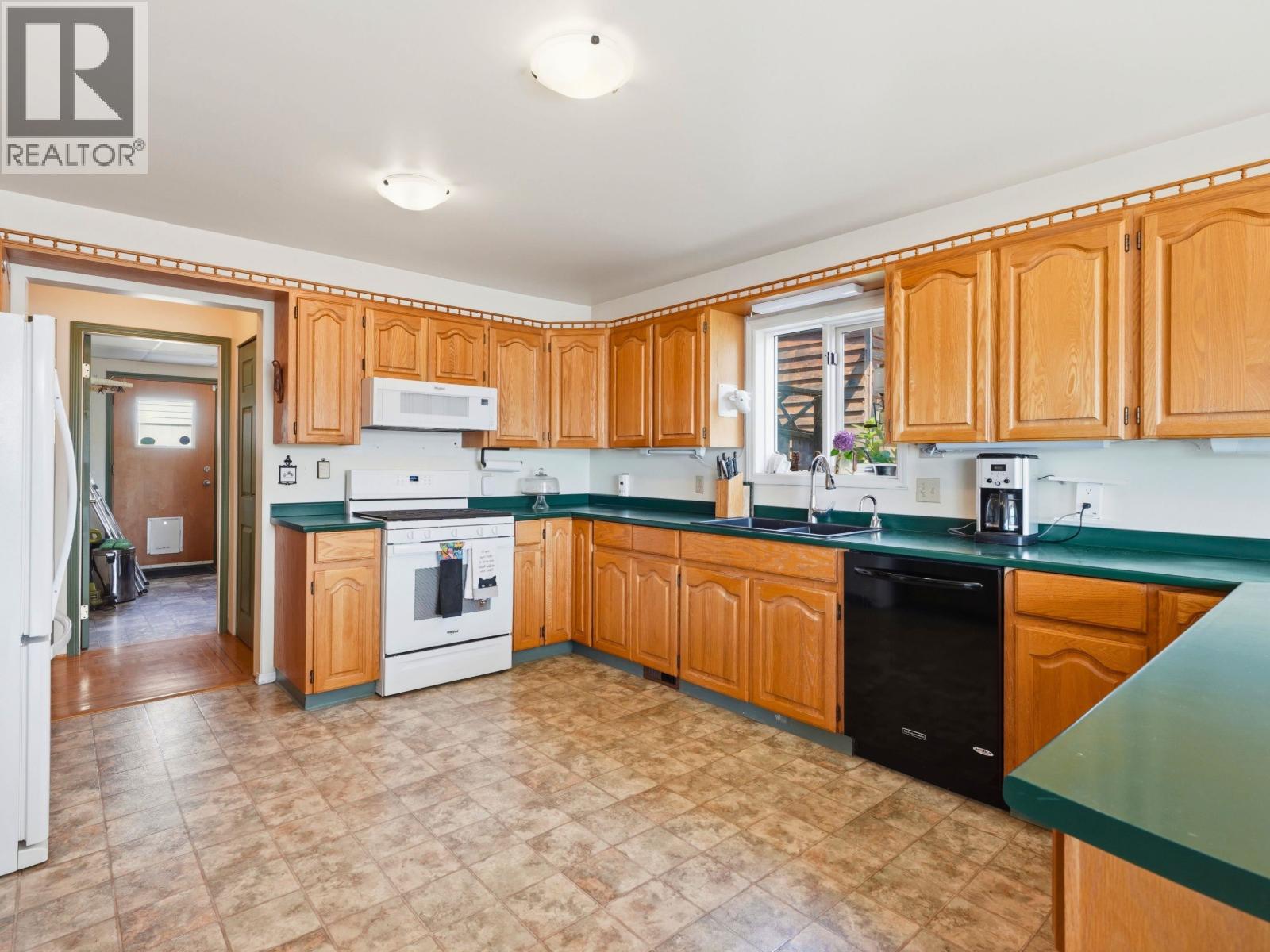 603 Marine Drive Property Photo 4