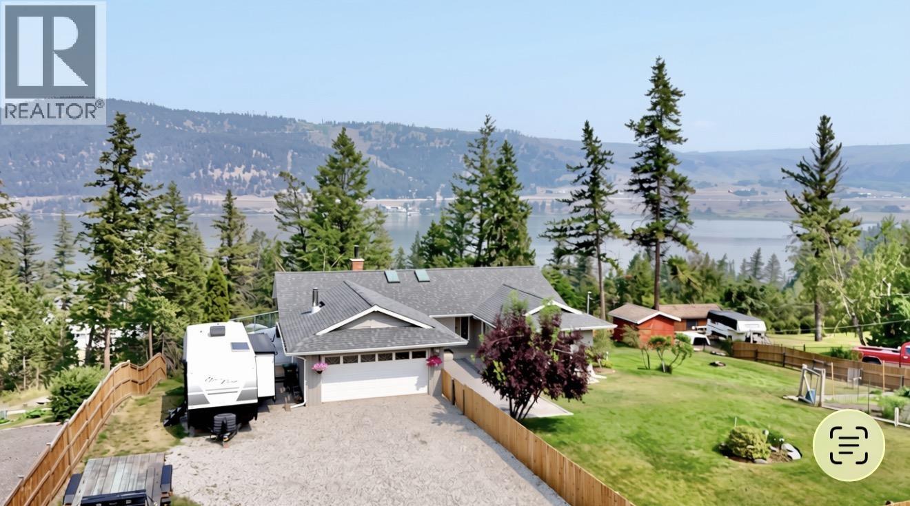 2116 S LAKESIDE DRIVE