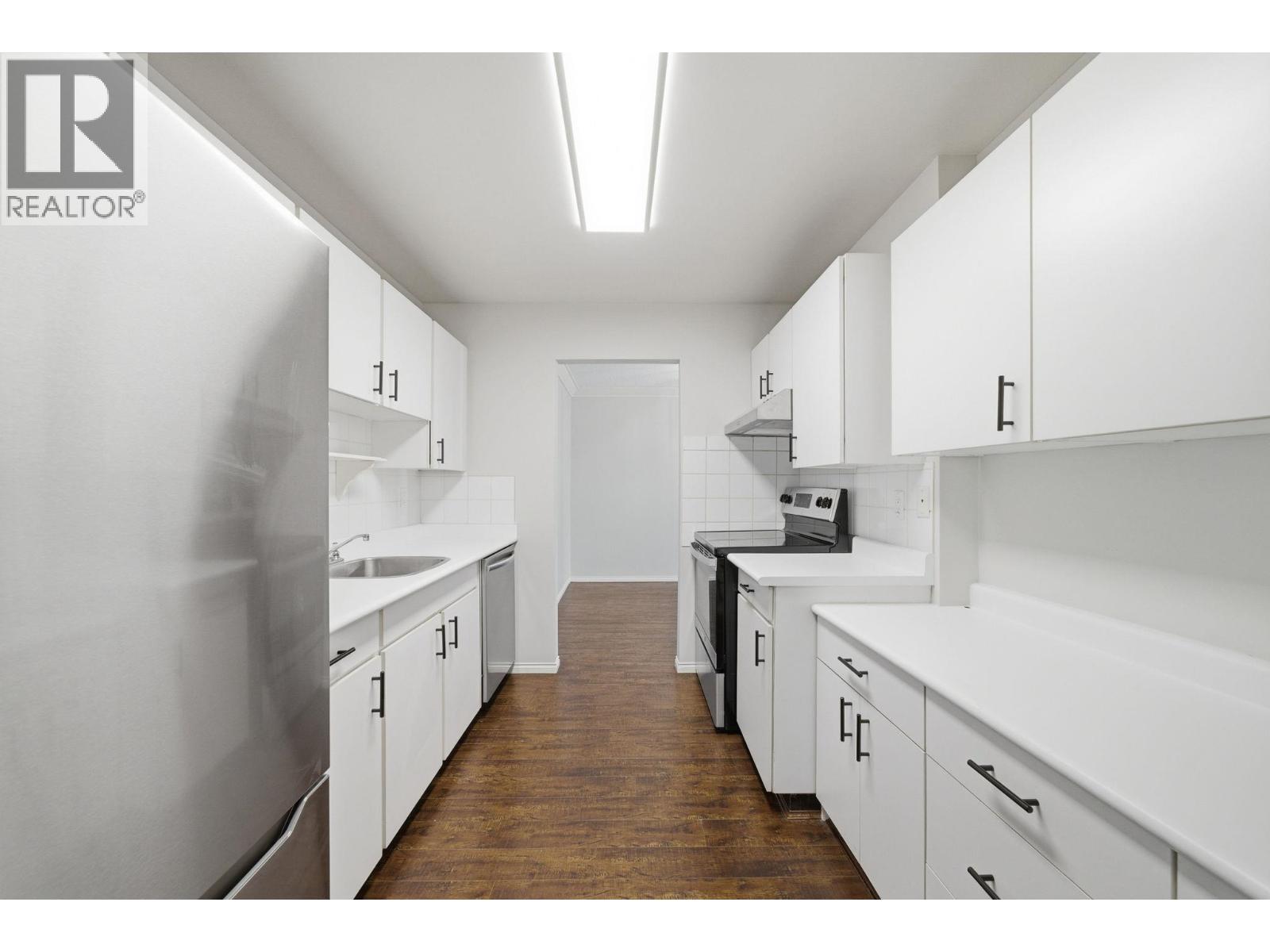 208 10631 No. 3 Road Property Photo 11