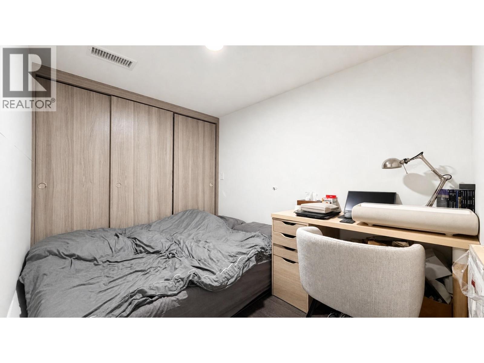 819 8800 Hazelbridge Way Property Photo 4