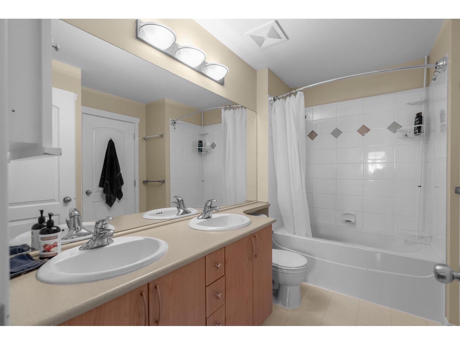 55 5839 Panorama Drive Property Photo 12