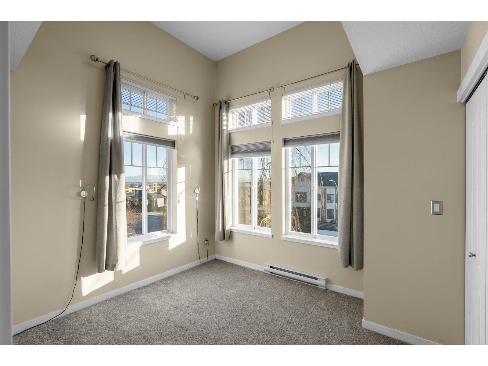 55 5839 Panorama Drive Property Photo 13