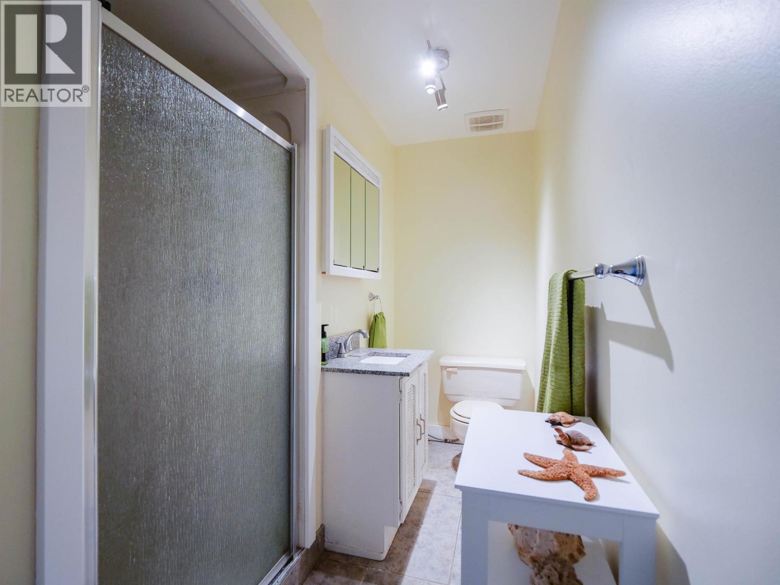 793 Walkem Street Property Photo 17