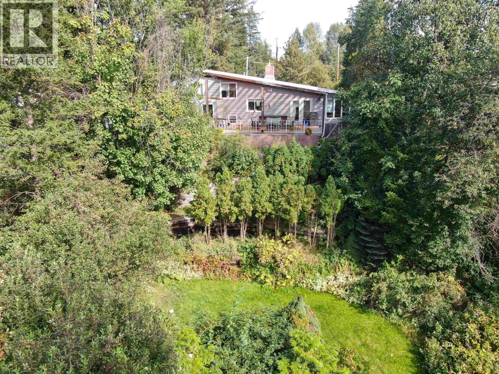 793 Walkem Street Property Photo 26