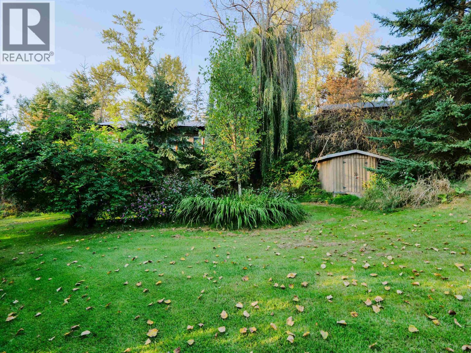 793 Walkem Street Property Photo 37