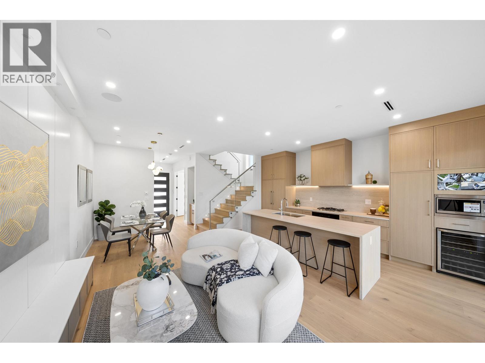 3471 Arbutus Street Property Photo 9