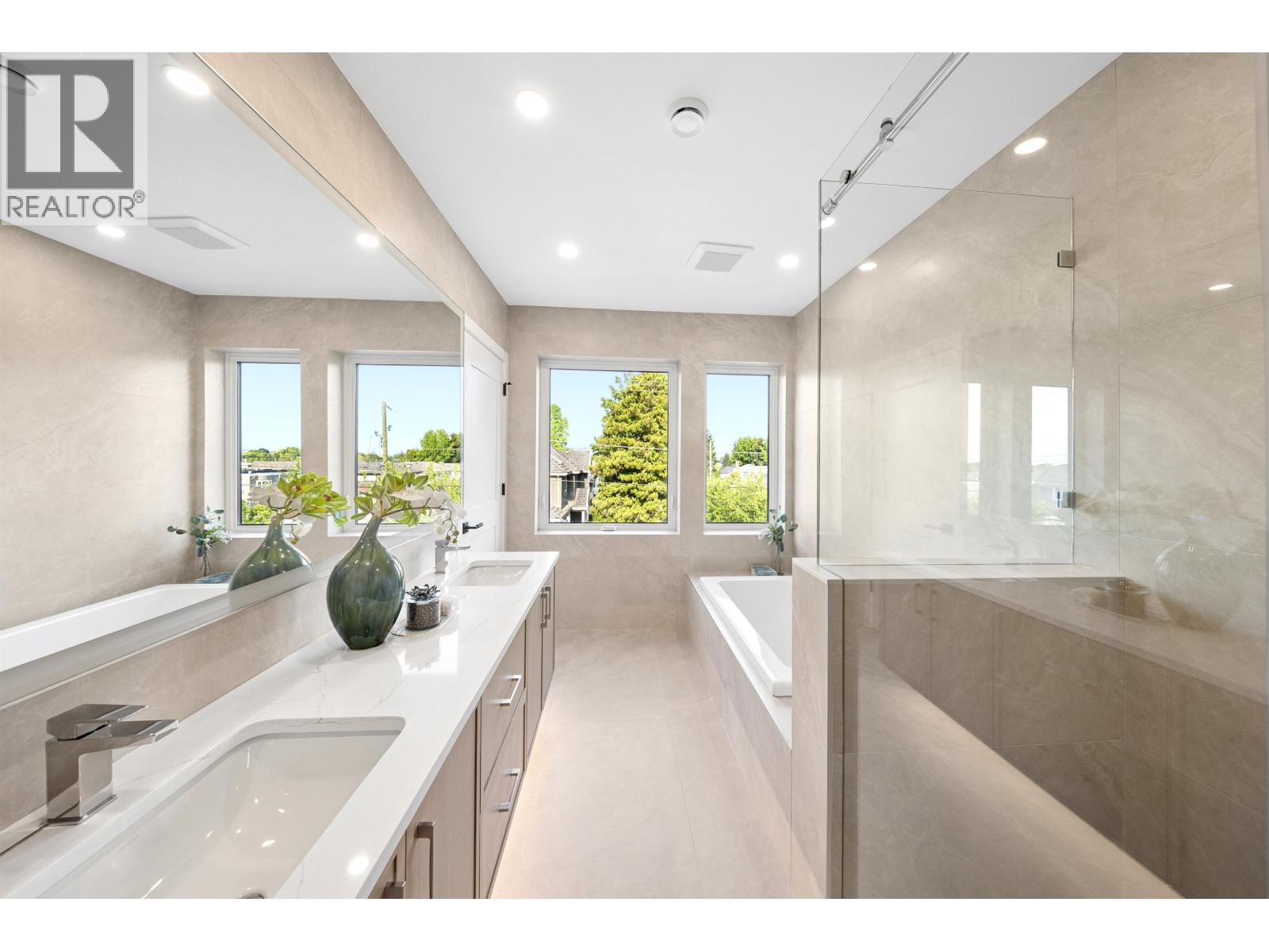 3471 Arbutus Street Property Photo 24