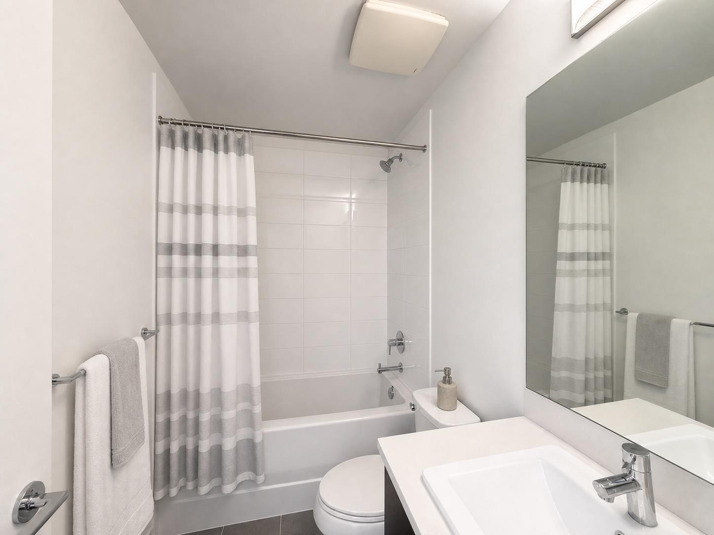 85 15268 28 Avenue Property Photo 6