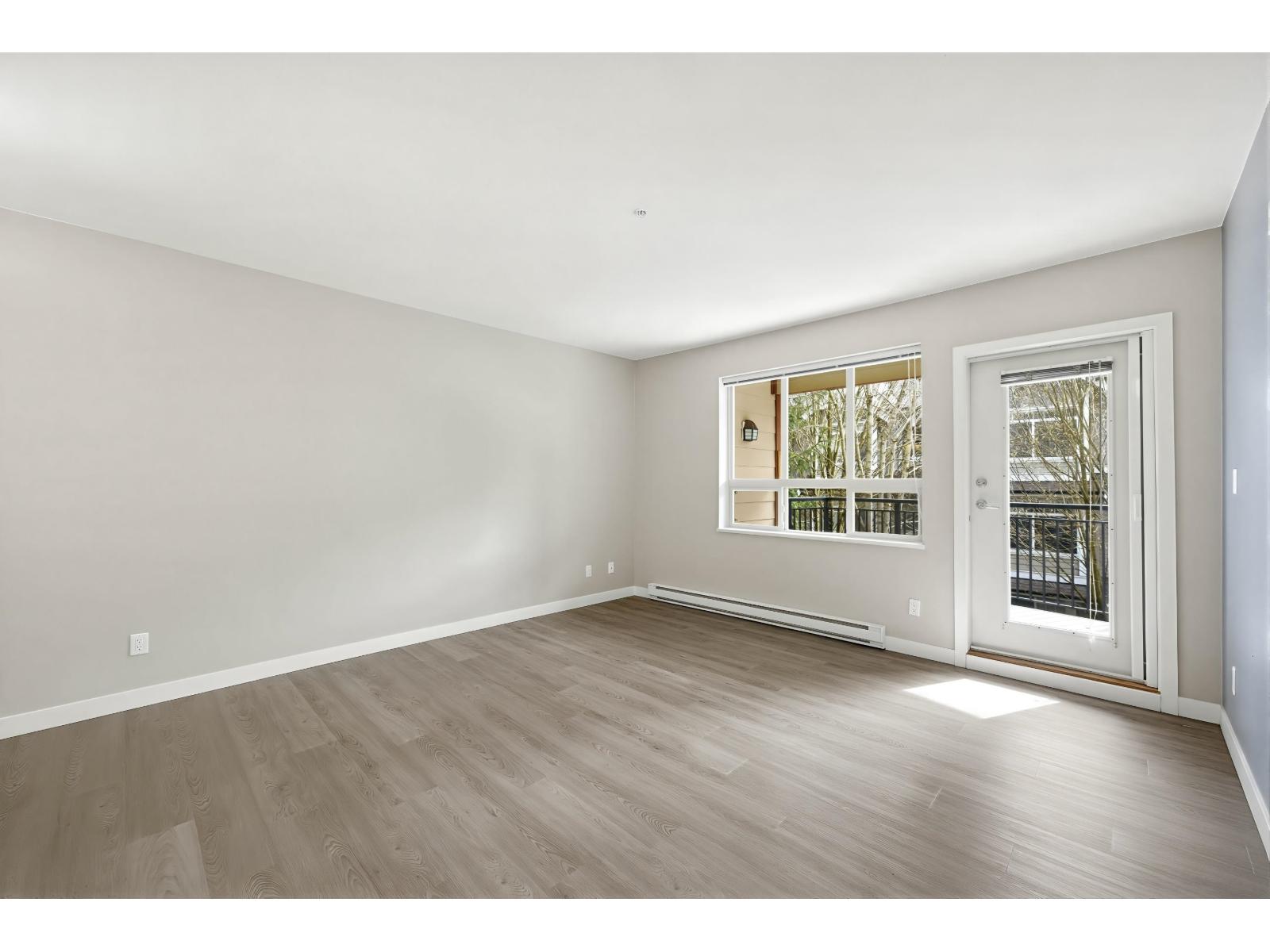 202 16068 83 Avenue Property Photo 5
