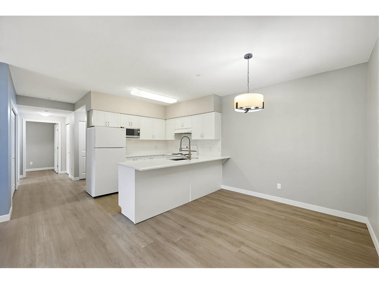 202 16068 83 Avenue Property Photo 14