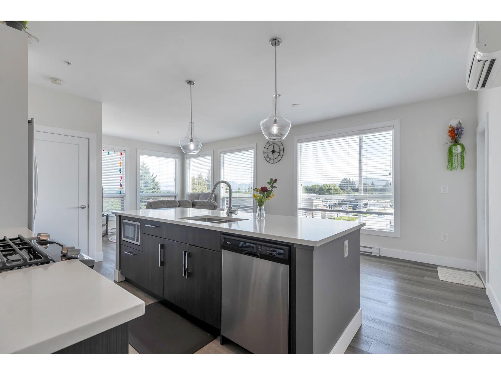 405 32838 Ventura Avenue Property Photo 3
