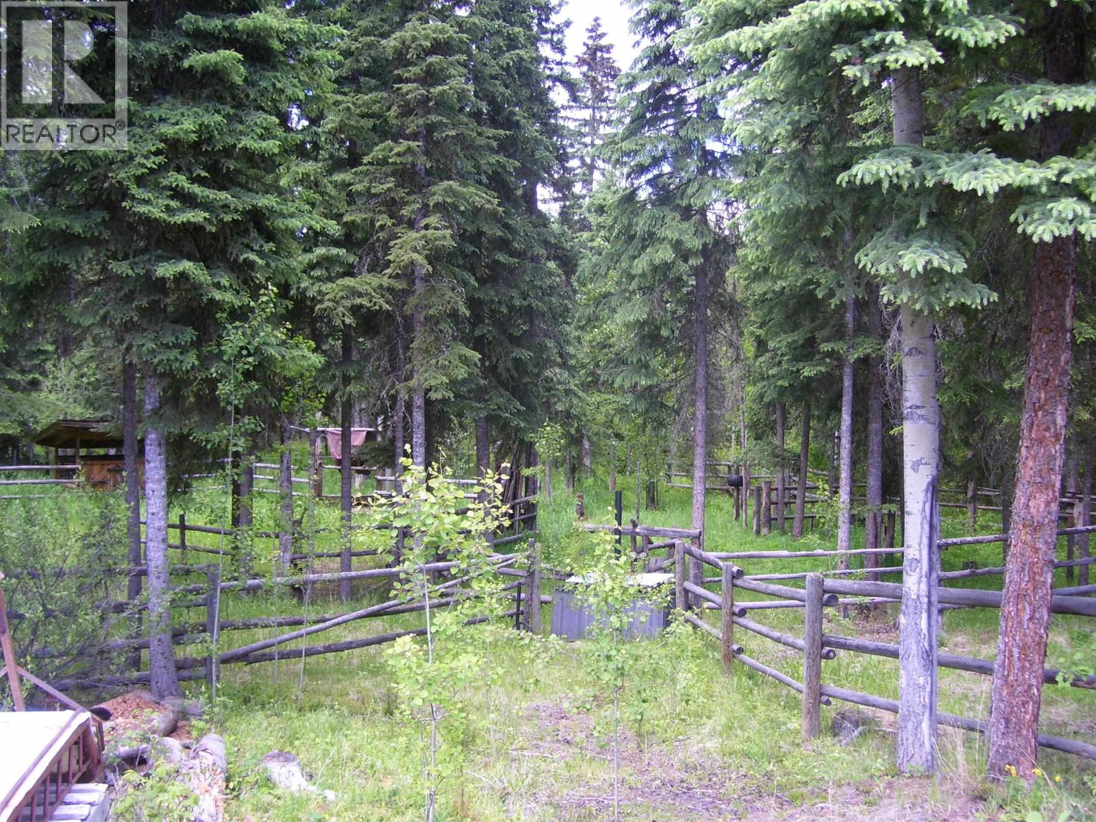 568 Yetta Road Property Photo 8