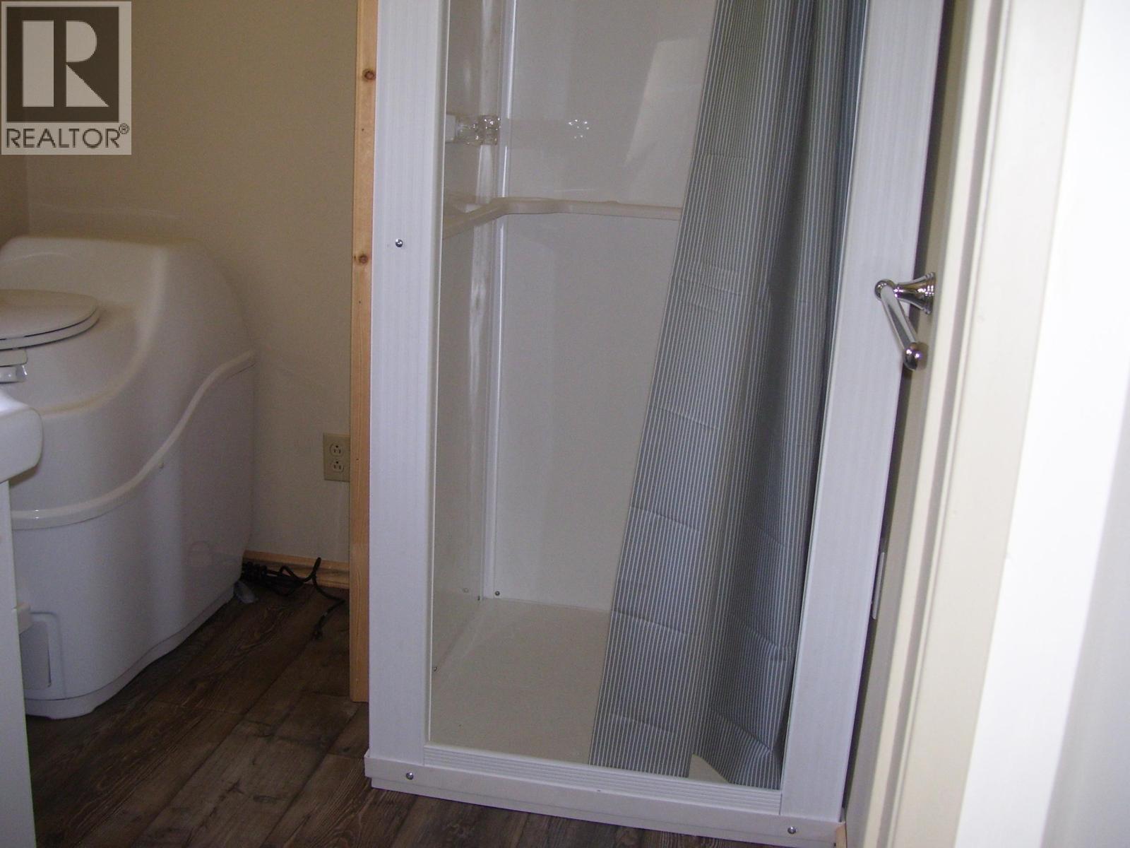 568 Yetta Road Property Photo 16