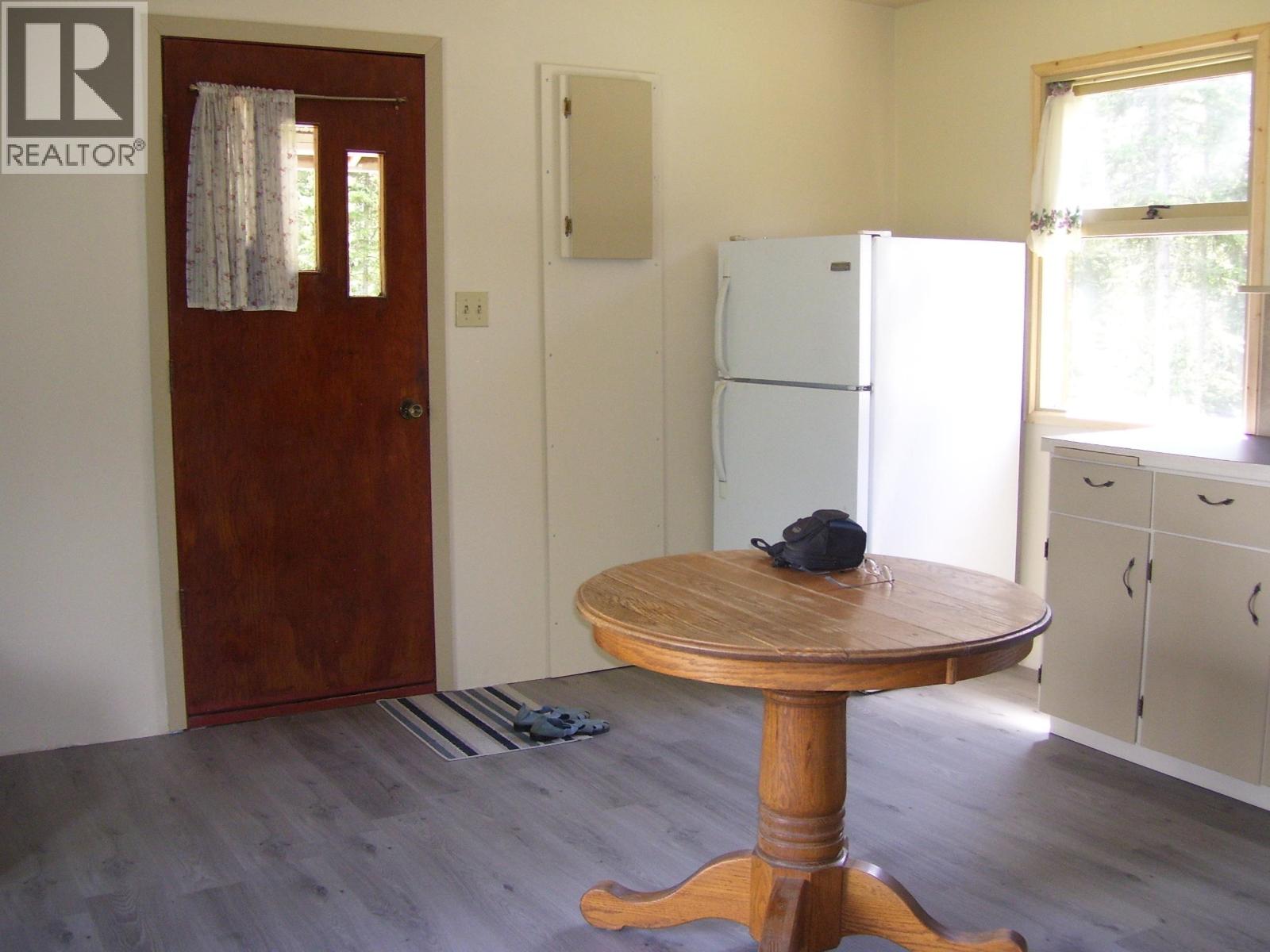 568 Yetta Road Property Photo 18