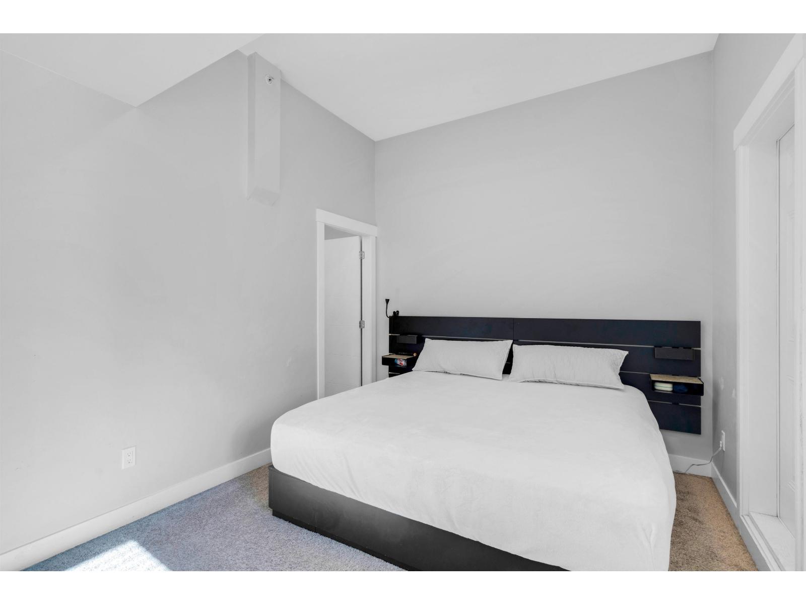 23 7247 140 Street Property Photo 19