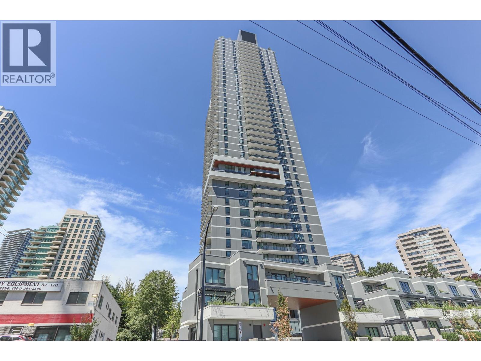 1502 2135 SPRINGER AVENUE Property Photo 1