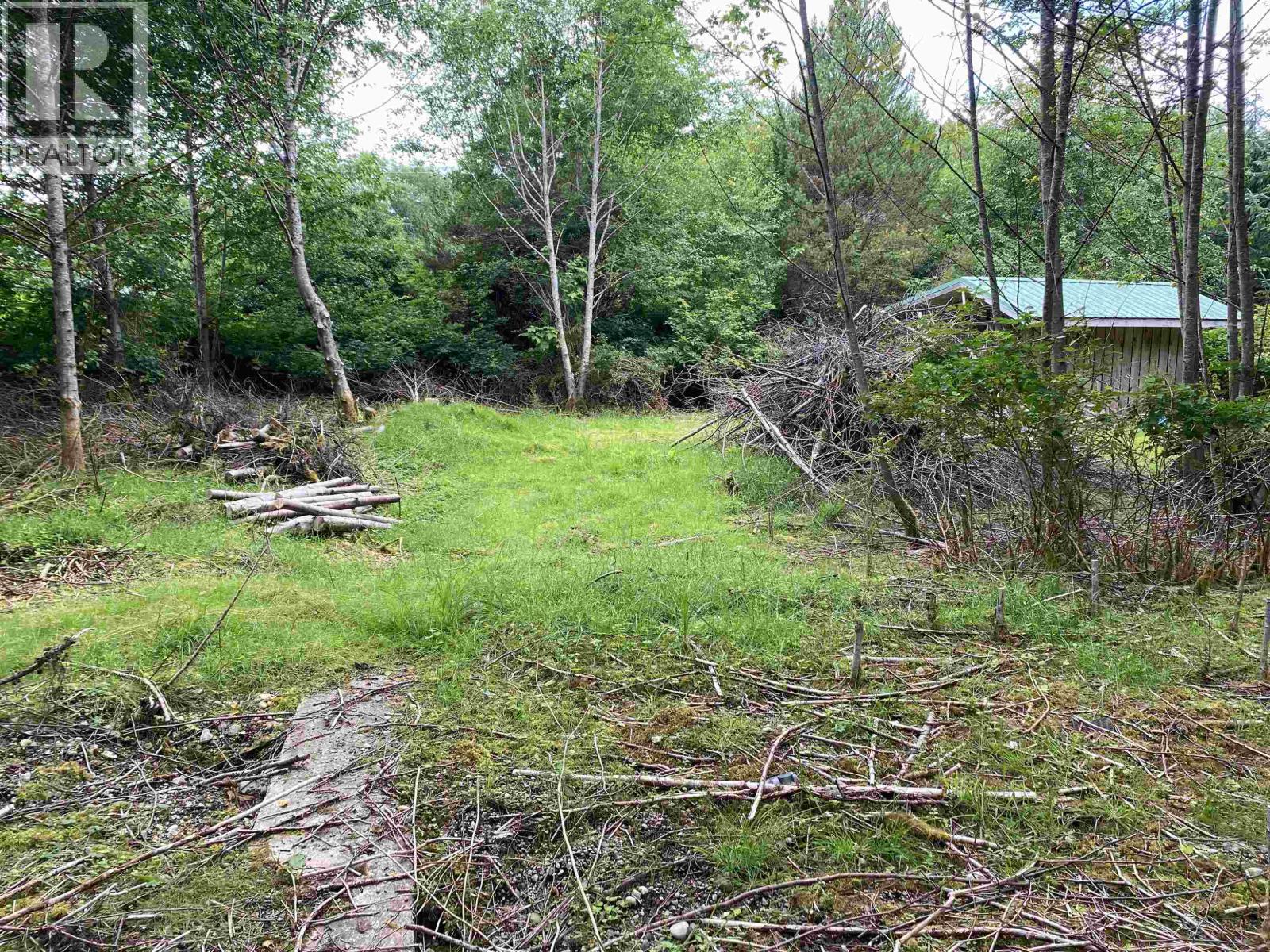 250 Bayview Drive Property Photo 9