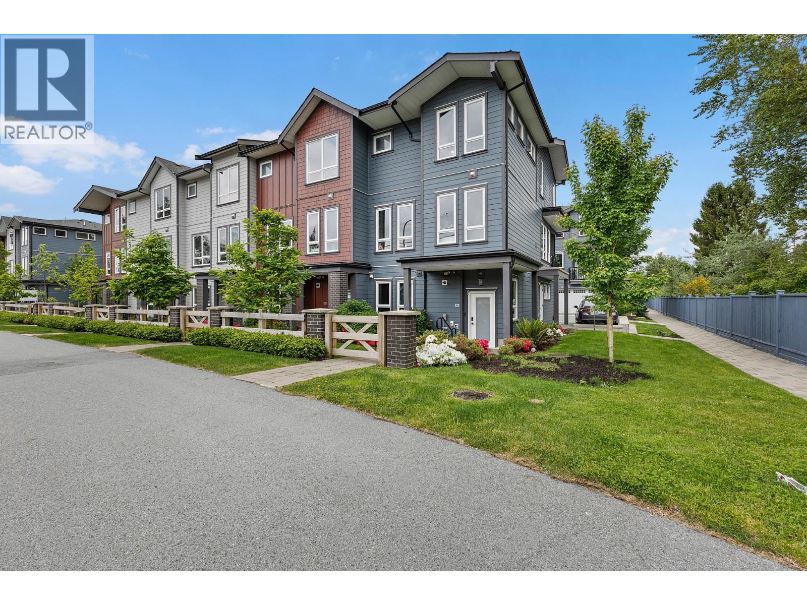 46 11851 232 Street Property Photo 3