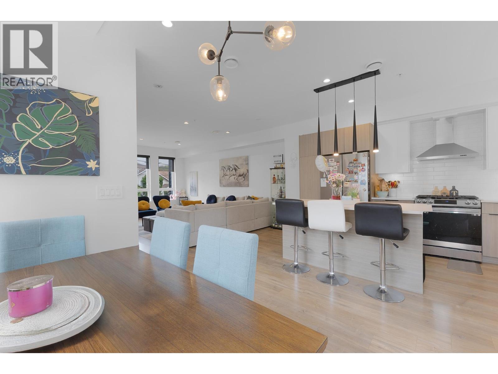 46 11851 232 Street Property Photo 15