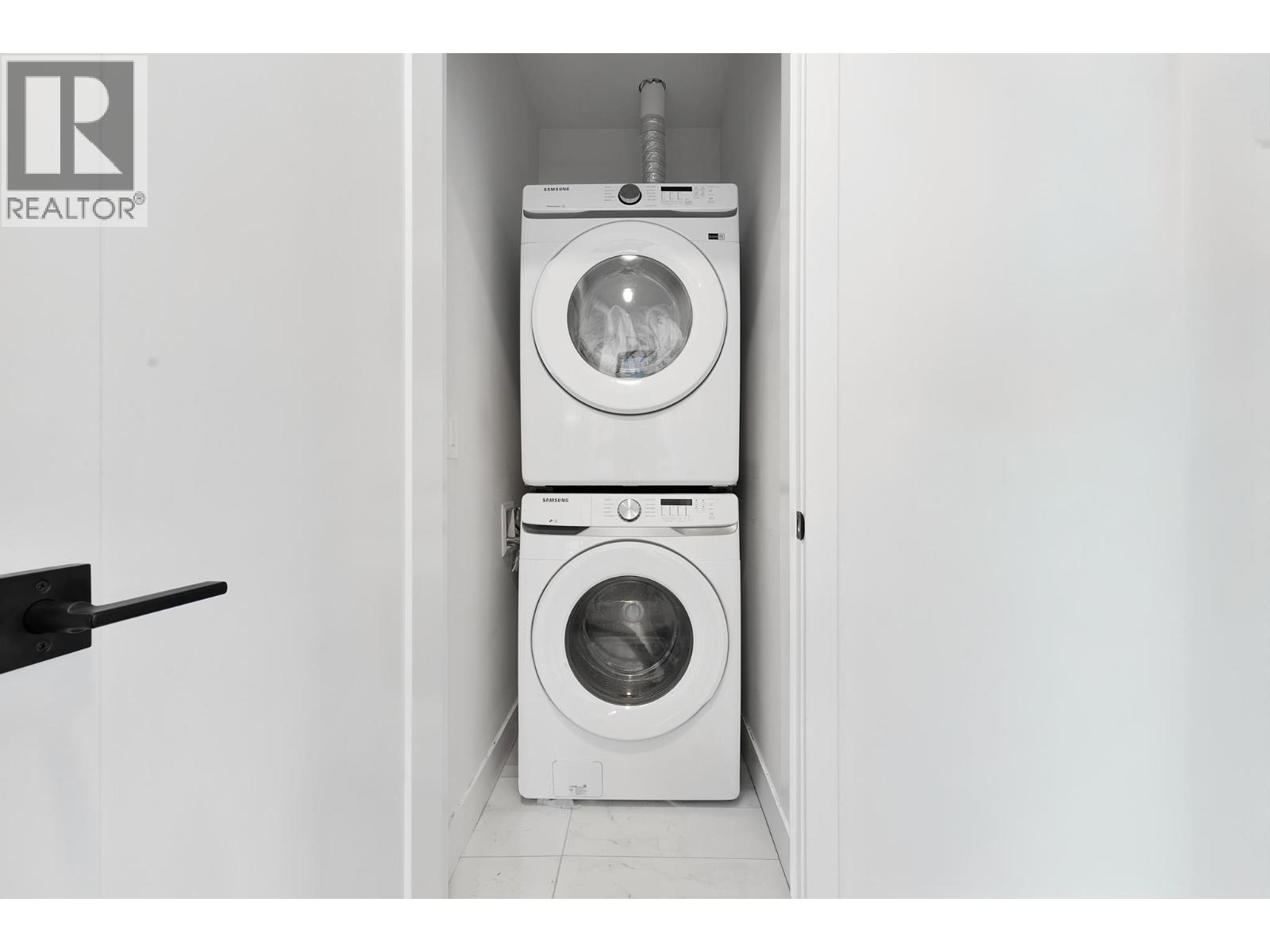 46 11851 232 Street Property Photo 24