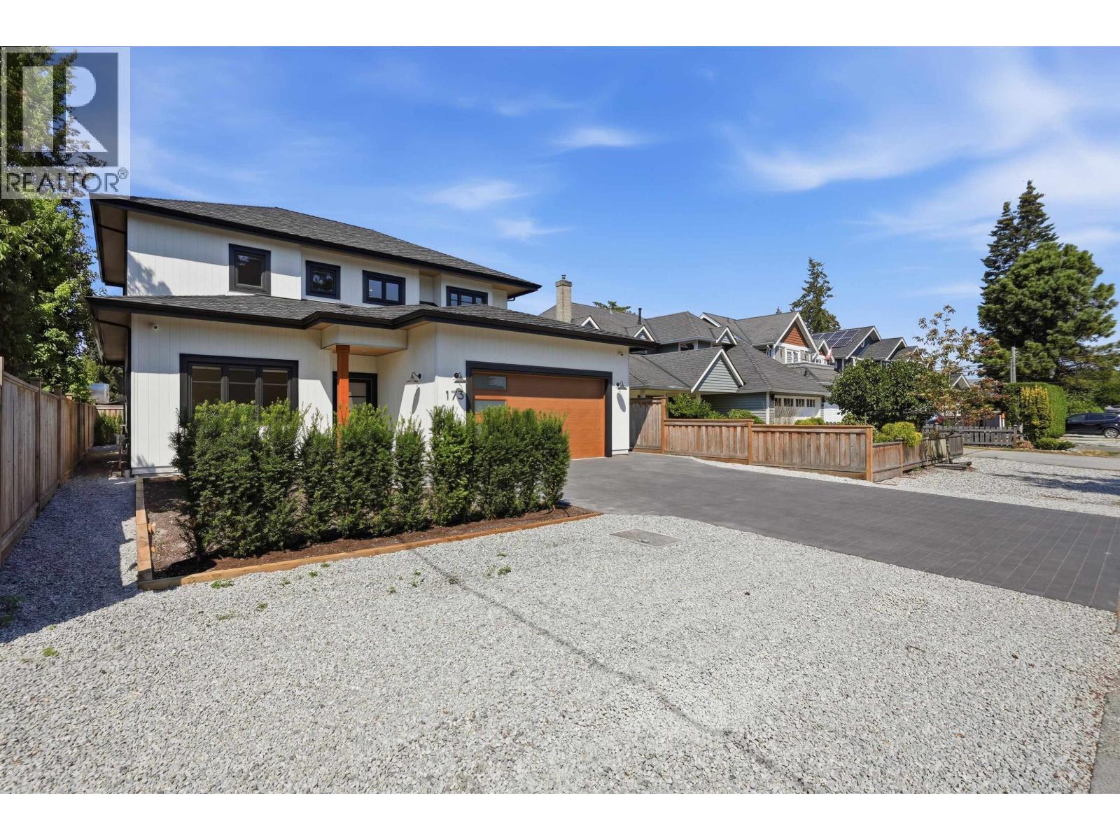 173 66a Street Property Photo 2