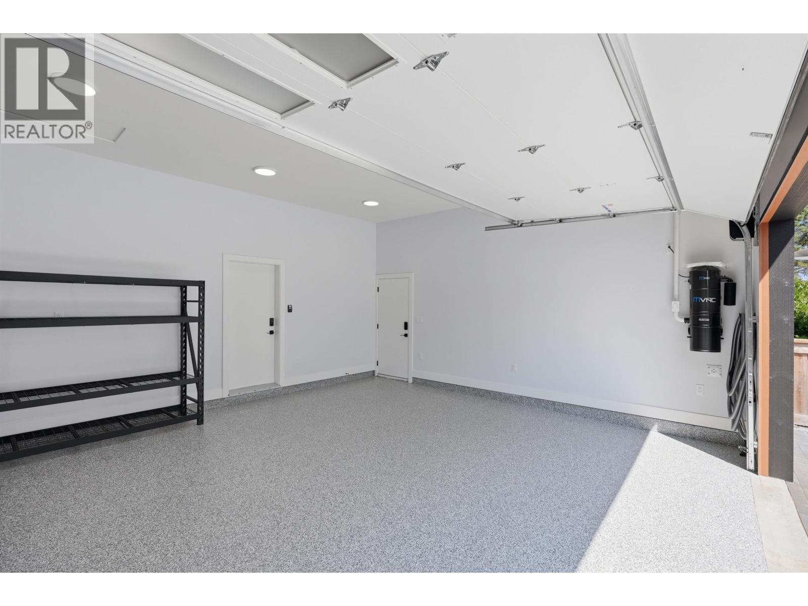 173 66a Street Property Photo 21