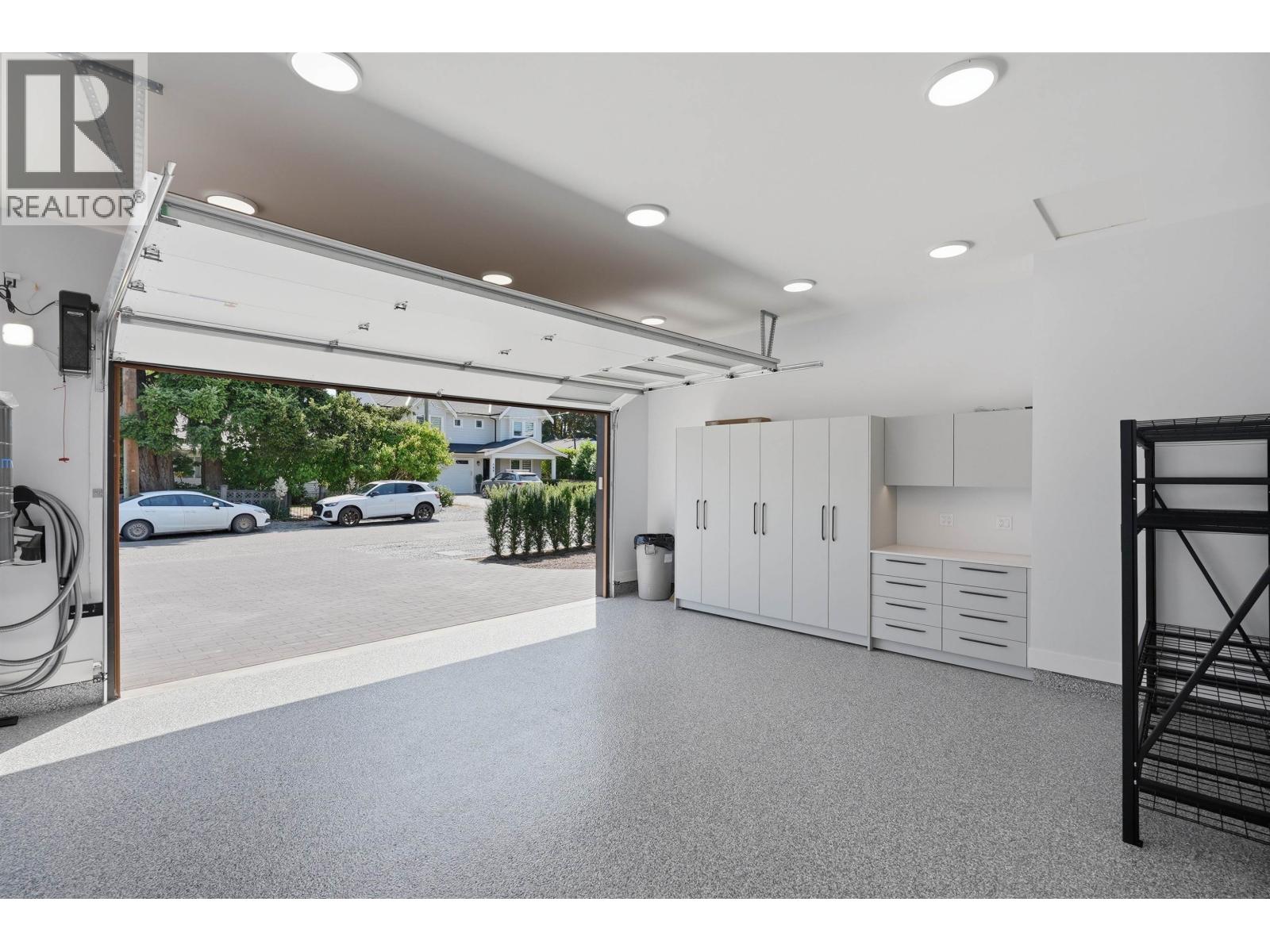 173 66a Street Property Photo 22